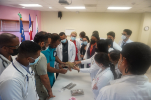 SRSM y UNICEF ofrecen capacitación a personal médico del Hospital Materno Dr. Reynaldo Almánzar sobre Código Rojo