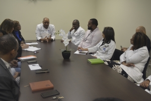 Director Hospital Materno Dr. Reynaldo Almánzar insta a las embazadas a no consumir alcohol