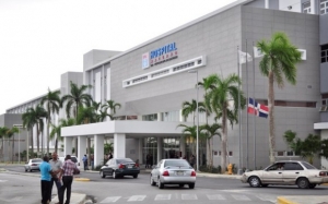 SNS aumenta salarios a médicos del Hospital Materno Dr. Reynaldo Almánzar