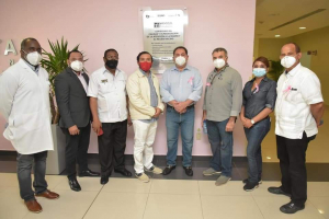 Directores del SNS y del SRSM recorren áreas del hospital Materno Dr. Reynaldo Almánzar