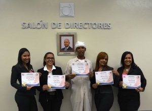 Escogen a colaboradores meritorios de Hospital Materno