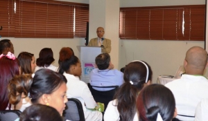 Patólogo favorece bajar tasa de muertes maternas