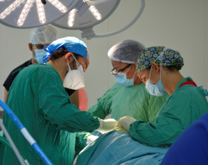 Hospital Materno Dr. Reynaldo Almánzar realiza jornada de cirugías obstétricas para disminuir cúmulo de pacientes
