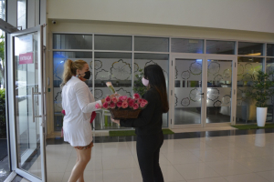 Hospital Materno Dr. Reynaldo Almánzar agrada a colaboradoras y usuarias con motivo al Día Internacional de la Mujer